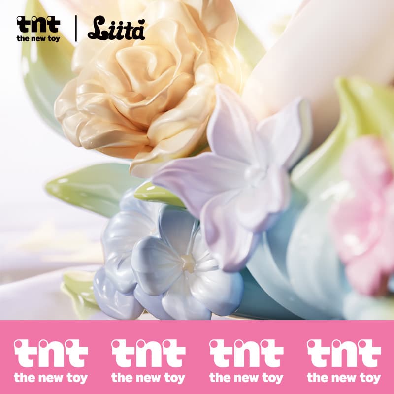 Liita Spring Bloom Figurine detail image 4